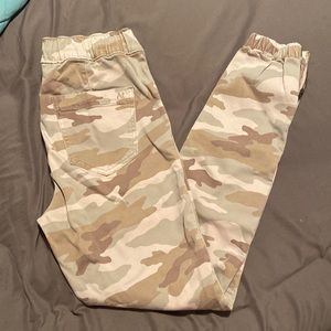 American Eagle Camo Baggy Joggers